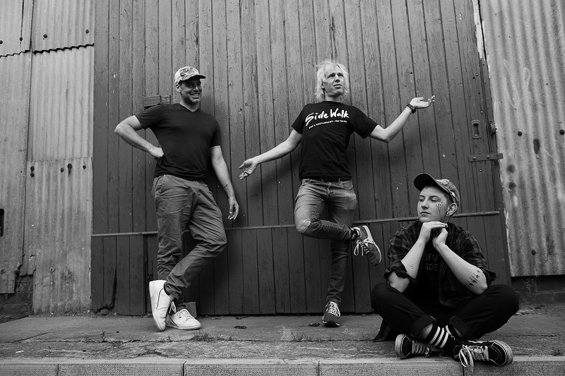 Jeffrey Lewis & The Voltage (USA), Support: Quince (SH)