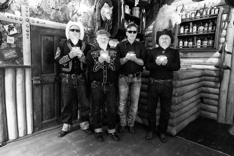 Lonesome Deluxe / Sharpflatts