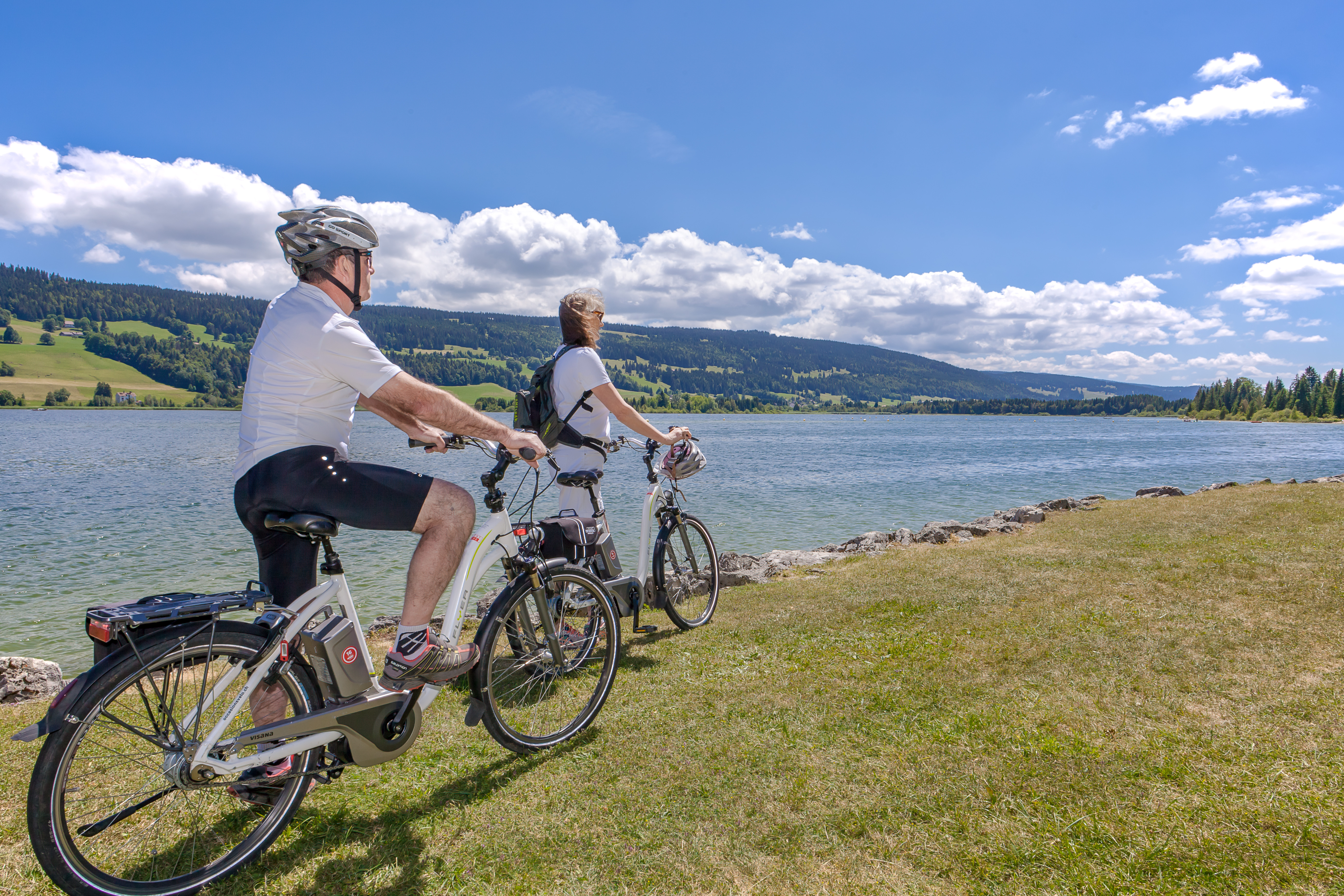 E-bike autour du lac de Joux