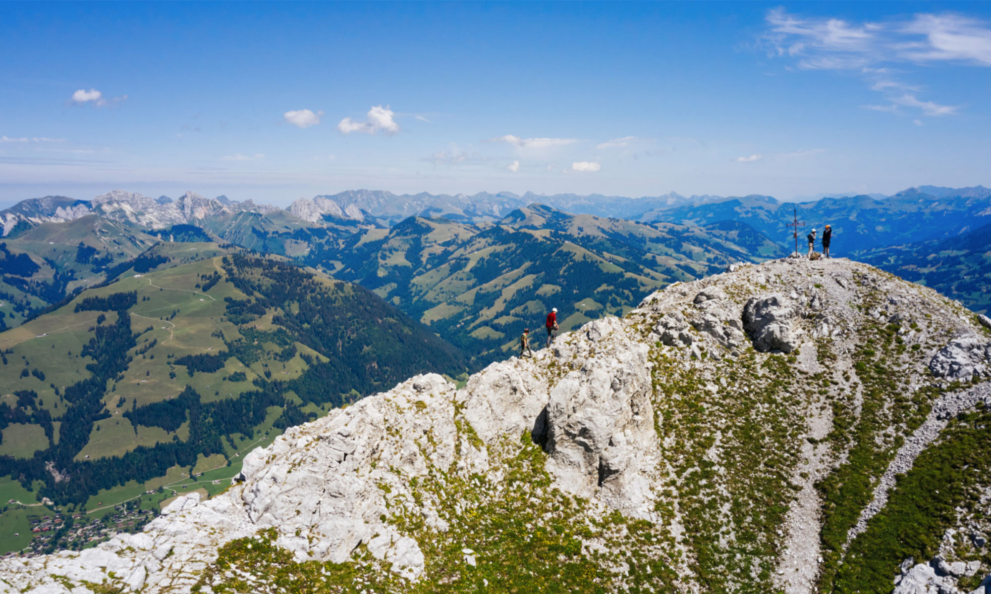View on the Via Ferrata et le Rübli - summer - Rougemont - Visualp